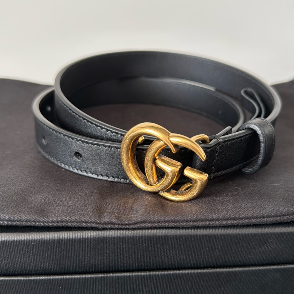 Black Gucci interlocking thin belt